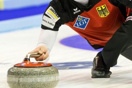 Curler starten mit Sieg und Niederlage in die EM - Frauen verlieren zum Auftakt Curler starten mit Sieg und Niederlage in die EM - Frauen verlieren zum Auftakt