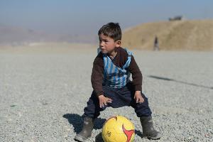 "Kleiner Messi" flüchtet vor den Taliban - und muss die Geschenke seines Idols zurücklassen