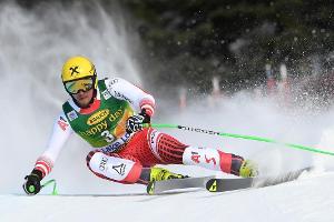 Österreicher Franz gewinnt: Ohne Dreßen enttäuschen deutsche Läufer im Super-G