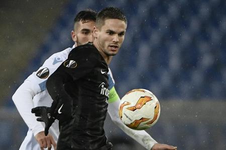 Auch Gacinovic hält der Eintracht die Treue Auch Gacinovic hält der Eintracht die Treue