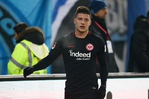 Medien: Eintracht-Stürmer Jovic in Autounfall verwickelt