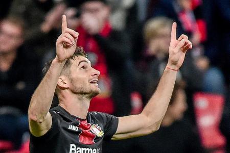 Joker Alario beschert Bayer Arbeitssieg gegen FCA Joker Alario beschert Bayer Arbeitssieg gegen FCA