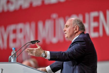 Hoeneß stellt erstmals Zukunft beim FC Bayern infrage Hoeneß stellt erstmals Zukunft beim FC Bayern infrage