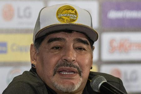 Maradona im Krankenhaus: Angeblich Magenblutung Maradona im Krankenhaus: Angeblich Magenblutung