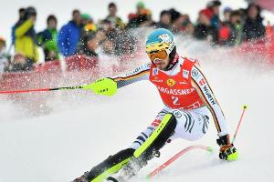 Slalom in Saalbach: Neureuther Vierter nach dem ersten Lauf
