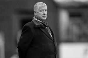 MLS erweist verstorbenen Erfolgstrainer Schmid besondere Ehre