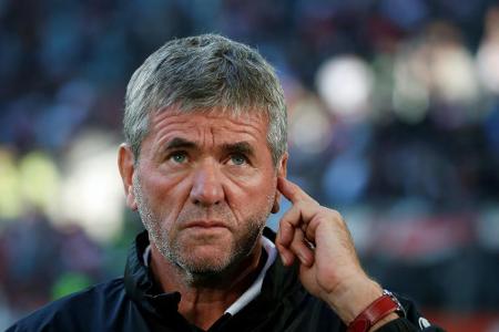 Trainer Funkel verlässt Fortuna Düsseldorf am Saisonende Trainer Funkel verlässt Fortuna Düsseldorf am Saisonende