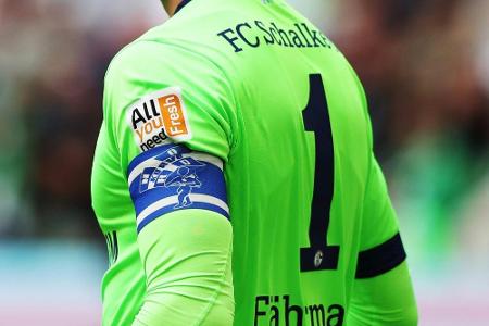 Neues Logo auf den Trikotärmeln: Schalke verhindert BVB-Farben Neues Logo auf den Trikotärmeln: Schalke verhindert BVB-Farben