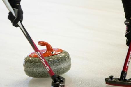 Curling-WM: Deutsche Männer gewinnen gegen Südkorea Curling-WM: Deutsche Männer gewinnen gegen Südkorea