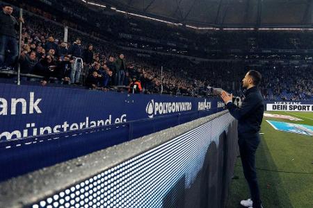 Tedesco bleibt vorerst Schalke-Trainer Tedesco bleibt vorerst Schalke-Trainer
