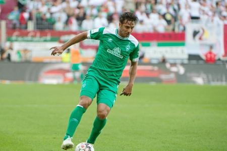 Bremen droht Ausfall von Pizarro in Leverkusen Bremen droht Ausfall von Pizarro in Leverkusen