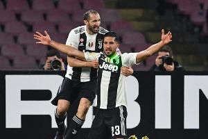 Can trifft: Juve siegt auch in Neapel