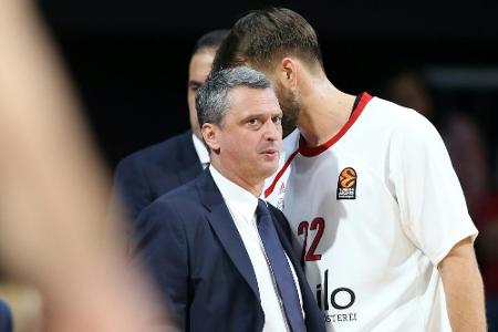 Bayern schlagen Radonjics Heimatverein Podgorica Bayern schlagen Radonjics Heimatverein Podgorica
