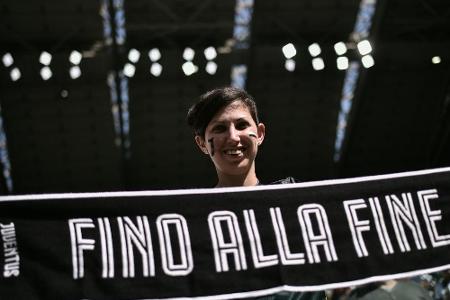 Rekord: 39.000 Zuschauer beim italienischen Frauenfußball-Topspiel Rekord: 39.000 Zuschauer beim italienischen Frauenfußball-Topspiel