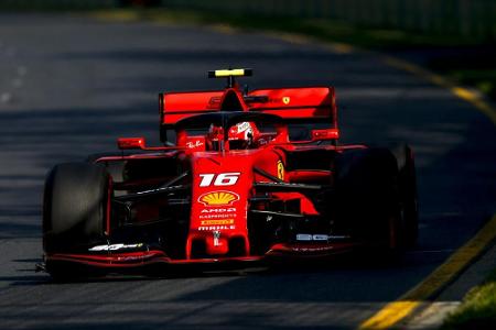Formel 1: Ferrari dominiert erstes Training in Bahrain Formel 1: Ferrari dominiert erstes Training in Bahrain