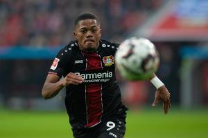 Bayer spielt mit Freiburg Katz und Maus