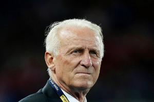 Trap warnt vor Werteverfall im Fußball