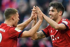 Mühsamer Erfolg gegen "Nervensäge" Hertha: Bayern zieht mit BVB gleich