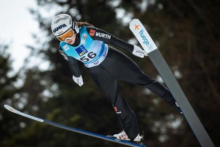 Skispringen: Seyfarth bei Takanashi-Sieg Dritte Skispringen: Seyfarth bei Takanashi-Sieg Dritte