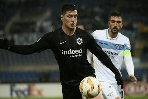 Jovic bestätigt Interesse von Topklubs: "fühle mich geehrt"