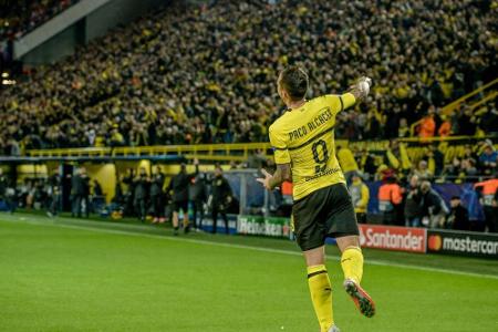 Dortmund siegt dank Alcacer im Titelrennen und ist Tabellenführer Dortmund siegt dank Alcacer im Titelrennen und ist Tabellenführer