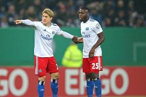 Niederlage nach Platzverweisen: HSV muss um Tabellenführung bangen