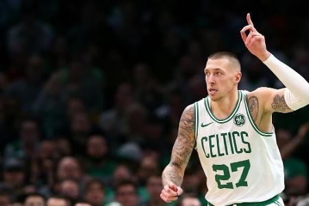 NBA: Theis überrascht mit Boston bei Meister Golden State NBA: Theis überrascht mit Boston bei Meister Golden State