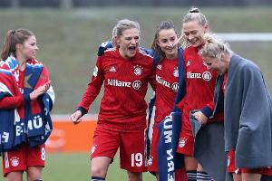 Frauen-Bundesliga: Bayern ziehen mit "Wölfinnen" gleich