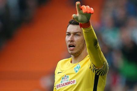 Bremen-Torhüter Pavlenka am Oberschenkel verletzt Bremen-Torhüter Pavlenka am Oberschenkel verletzt