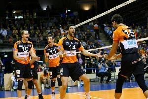 Volleyball: Meister Berlin gleicht im Halbfinale aus - Friedrichshafen erhöht