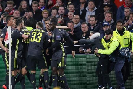 Ronaldo trifft für Juve - 1:1 in Amsterdam Ronaldo trifft für Juve - 1:1 in Amsterdam