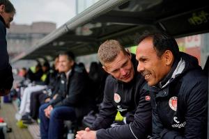 Kein Trendwende unter Luhukay bei St. Pauli: Nur ein Punkt zum Debüt gegen Bielefeld
