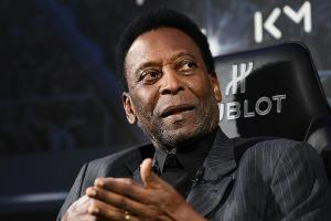Harnweginfekt: Pele aus Pariser Krankenhaus entlassen