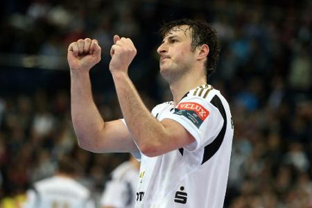 Handball: Flensburg siegt souverän - Kiel kämpft Füchse nieder Handball: Flensburg siegt souverän - Kiel kämpft Füchse nieder