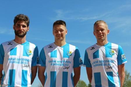 Regionalliga: Chemnitzer FC mit Werte-Slogan auf Trikotbrust Regionalliga: Chemnitzer FC mit Werte-Slogan auf Trikotbrust