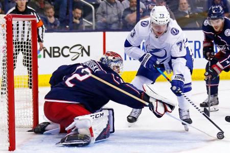 NHL: Kühnhackl mit Islanders vor Viertelfinaleinzug - Favorit Tampa droht das Aus NHL: Kühnhackl mit Islanders vor Viertelfinaleinzug - Favorit Tampa droht das Aus
