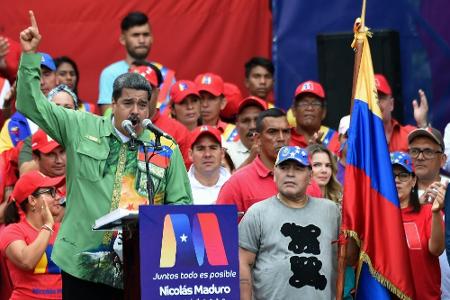 Ärger für Maradona nach Äußerungen über Maduro Ärger für Maradona nach Äußerungen über Maduro