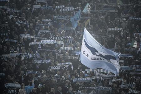 Sieben Lazio-Ultras wegen Mussolini-Eklat angezeigt Sieben Lazio-Ultras wegen Mussolini-Eklat angezeigt