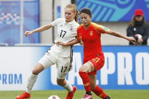 1. FFC Frankfurt verpflichtet Junioren-Nationalspielerin Nüsken