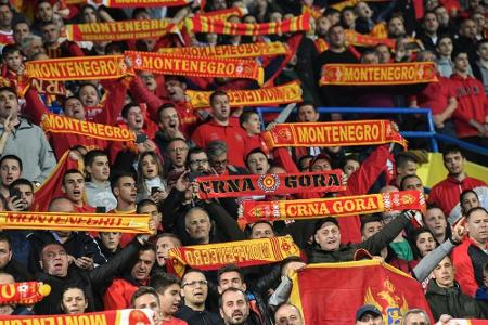 Nach Rassismus-Vorfall: Montenegro muss nächstes Heimspiel ohne Fans bestreiten Nach Rassismus-Vorfall: Montenegro muss nächstes Heimspiel ohne Fans bestreiten