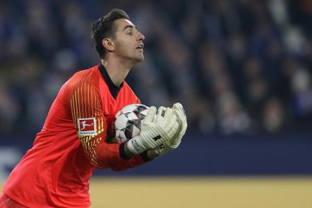Saison für Wolfsburgs Torwart Casteels wohl beendet Saison für Wolfsburgs Torwart Casteels wohl beendet