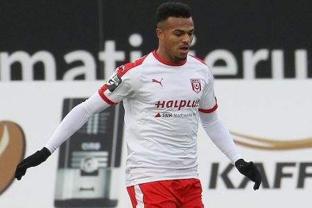 3. Liga: Halle klettert auf Platz drei 3. Liga: Halle klettert auf Platz drei
