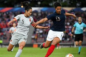 Deutscher WM-Auftaktgegner: Chinas Fußballerinnen unterliegen Frankreich