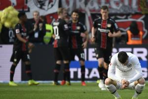 1:6 schon zur Pause: Europacup-Hoffnung Frankfurt geht in Leverkusen unter