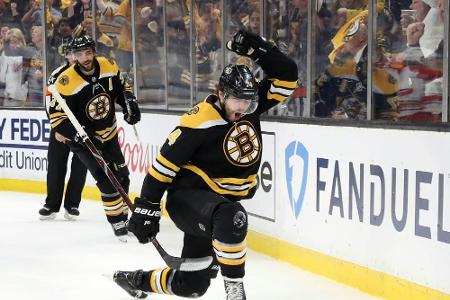 NHL: Boston Bruins lassen Hurricanes keine Chance NHL: Boston Bruins lassen Hurricanes keine Chance