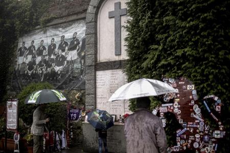 70 Jahre nach Flugzeugabsturz von Superga: Gedenken an 70 Jahre nach Flugzeugabsturz von Superga: Gedenken an