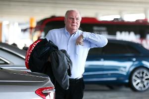 Hoeneß ledert gegen Abseitstor nach Videobeweis: "Der Witz des Jahres"