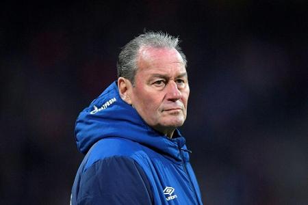 VfB mit Nullnummer vor Relegation - Stevens mit unspektakulärem Abschied VfB mit Nullnummer vor Relegation - Stevens mit unspektakulärem Abschied
