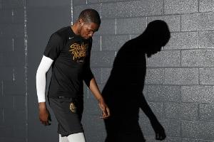 NBA-Finals: Verletzter Warriors-Star Durant reist mit nach Toronto