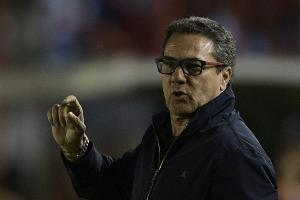 Ex-Selecao-Coach Luxemburgo mit neuem Trainerjob